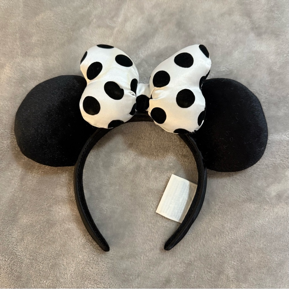 Disney Minnie Mouse Polka Dot Ears Headband – Black & White